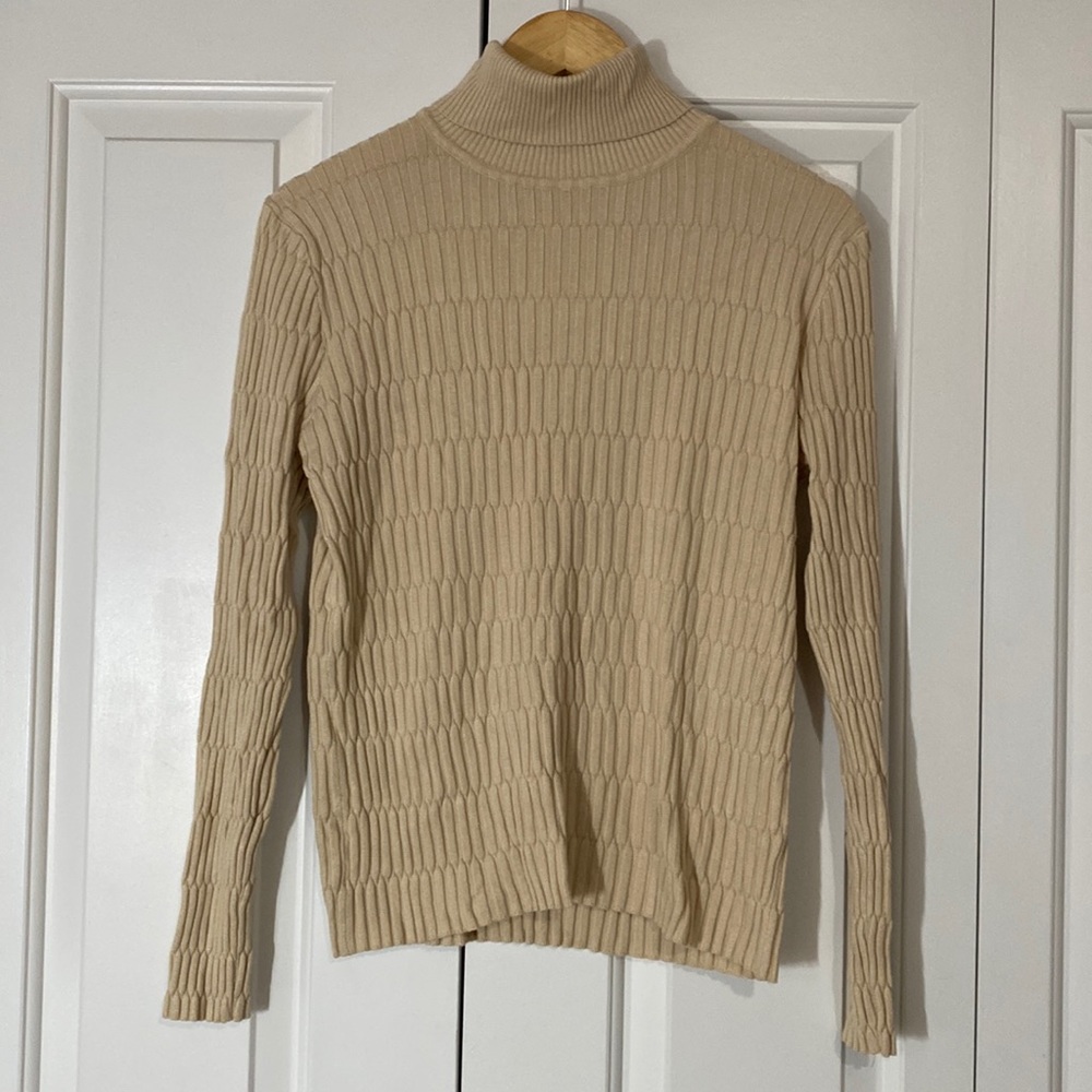 Originaire Cream/Tan Turtleneck Size XL